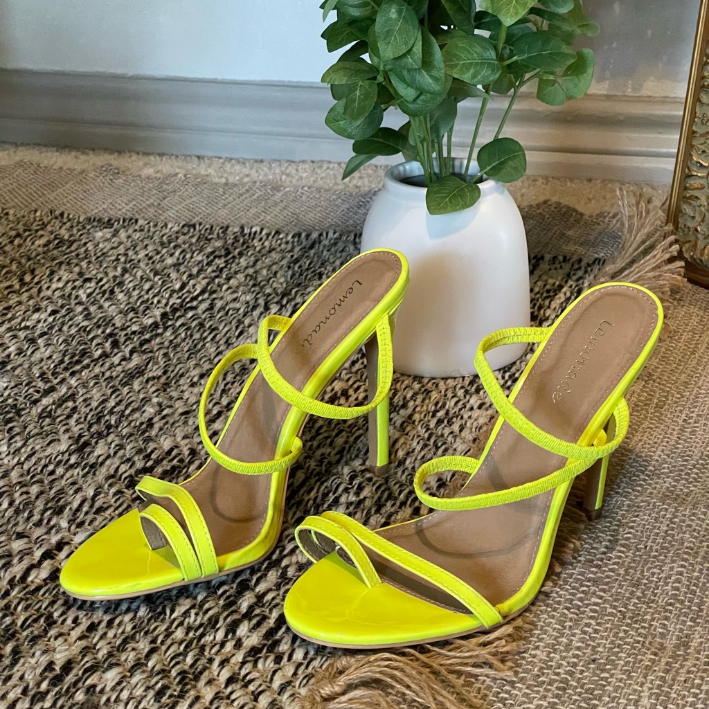 Lemonade Toe Strap Pump